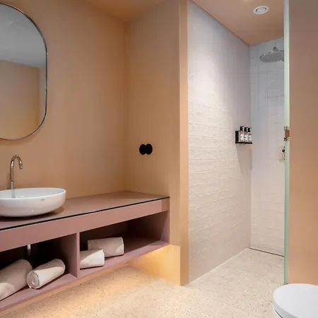 Akeah Centro מלון 4*