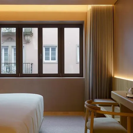 Szálloda Akeah Centro 4*